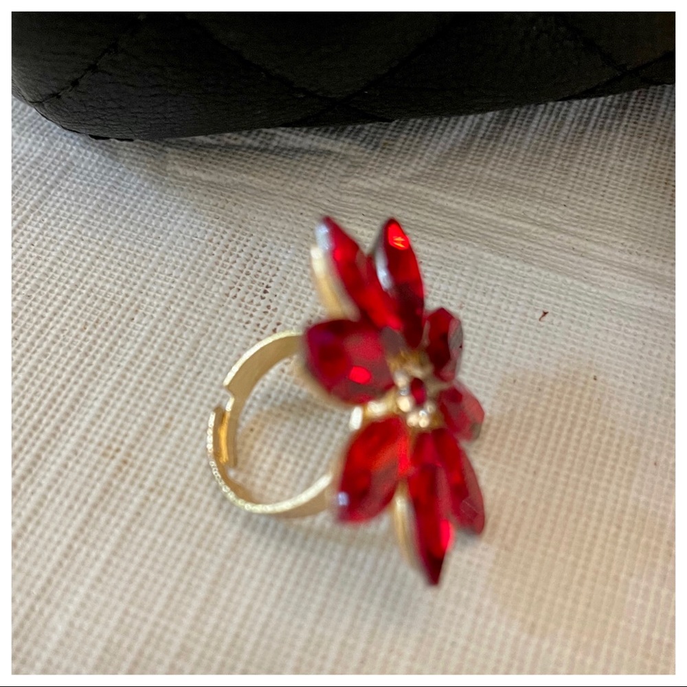 Fun chic fabulous fashion stone ring - Picture 6 of 7